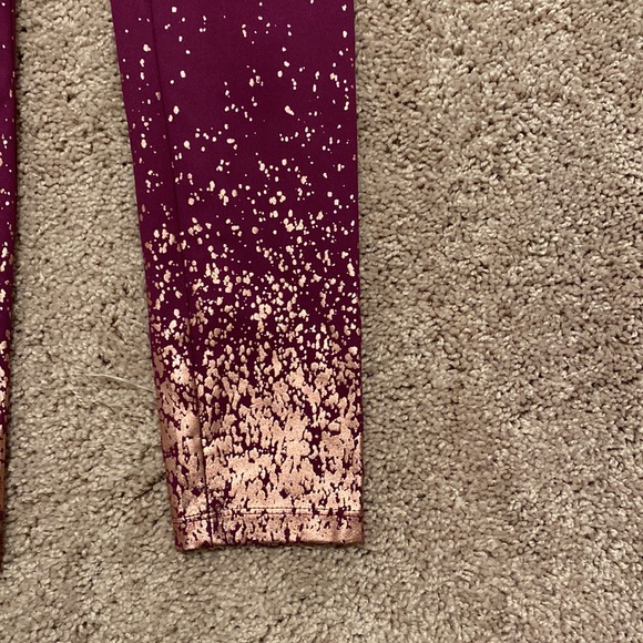 Purple leggings - Picture 2 of 4